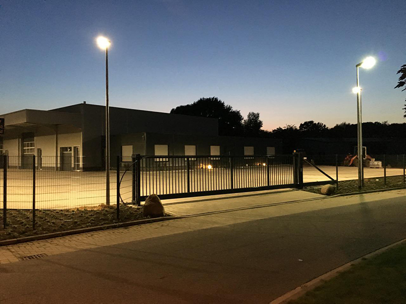 ^C11F42DE5C75AC888C95C0EEF7EC83E2BEF14FB743263A03EC^pimgpsh_fullsize_distr_爱奇艺